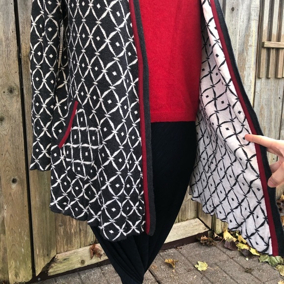 Belldini Sweater - Picture 7 of 16